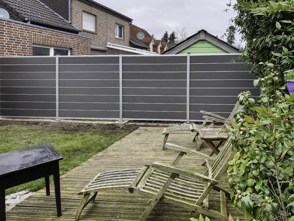 WPC Zaun für Garten und Firmengelände E&S Zaunbau in Bocholt